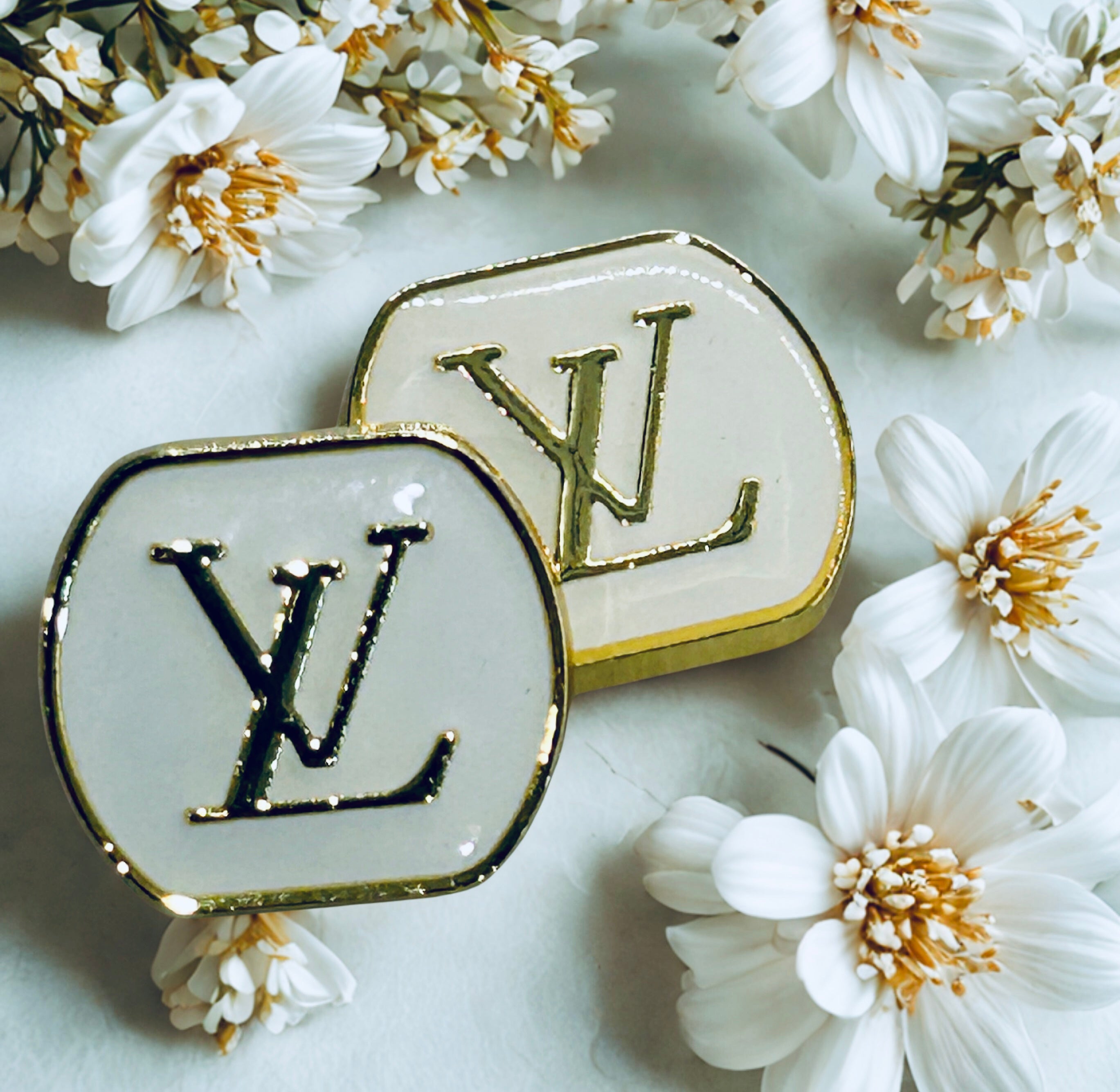 Button Earrings LV White & Gold